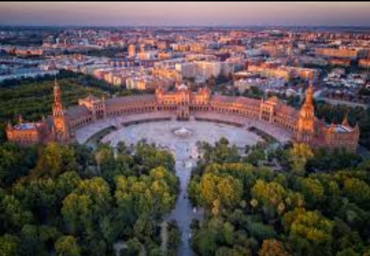 🎒 8 Jours de Voyage Scolaire en Andalousie : Entre Histoire, Soleil et Découvertes ! ☀️📚 - Image 3